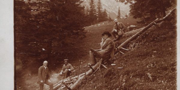 Stefan_Zeromski_na_wycieczce_w_dolinie_Malej_Laki_w_Tatrach._1916_(7989774)